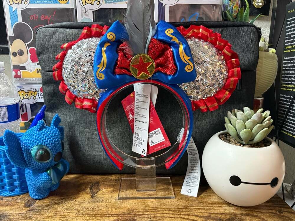 NWT Disney Minnie Mouse The Main Attraction Dumbo Ears Headband